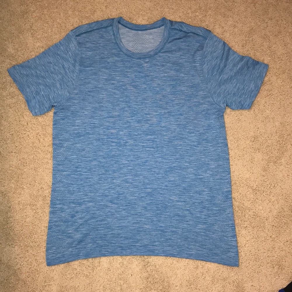 Men’s lululemon shirt